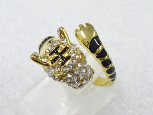 クリスタル　指輪(8号)